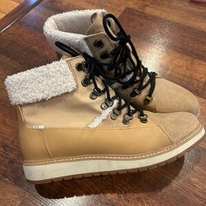 Toms Mesa Women Lace Up Waterproof Ankle Boots Size 8